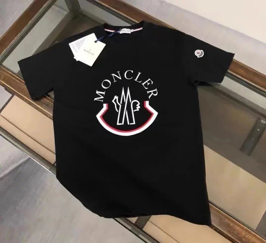 Moncler Logo Patch Shorts Heather Grey — 7