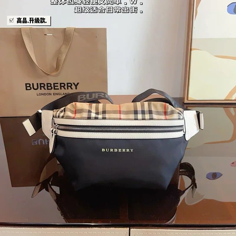 Diesel Wallet Logo Patch — Burberry 5