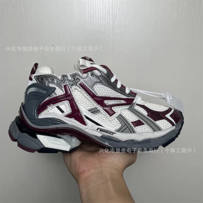 Balenciaga Triple S White — 白酒红