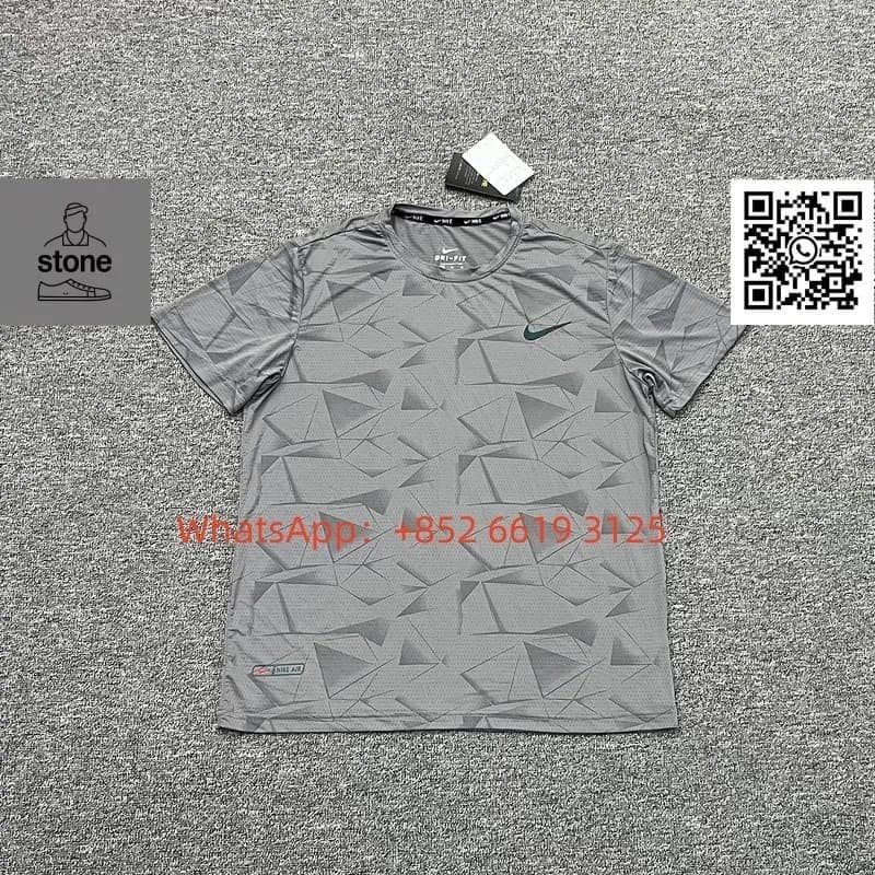 Nike Dri-FIT Tee Geometric Print