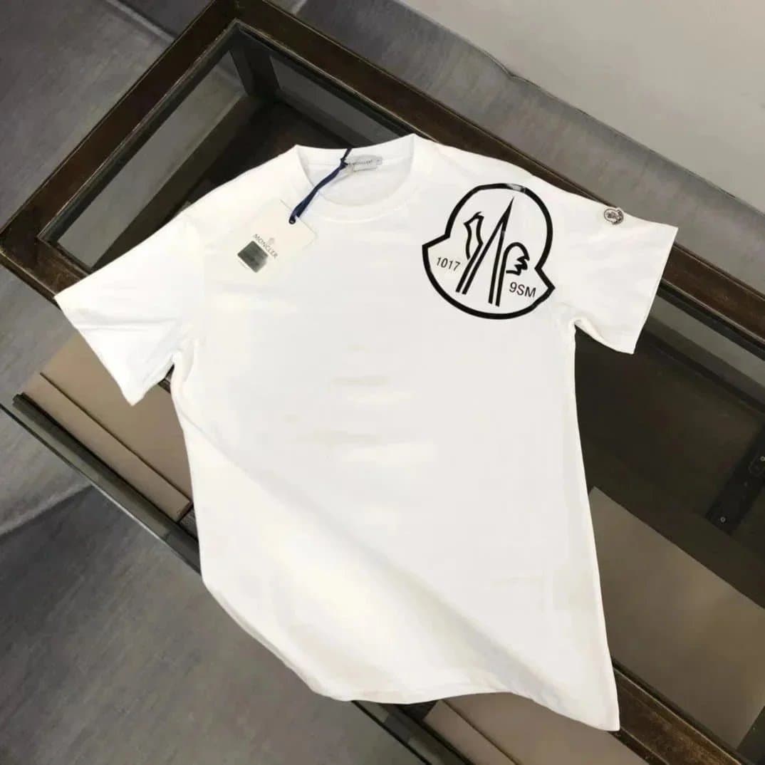 Moncler Logo Patch Shorts Heather Grey — 14