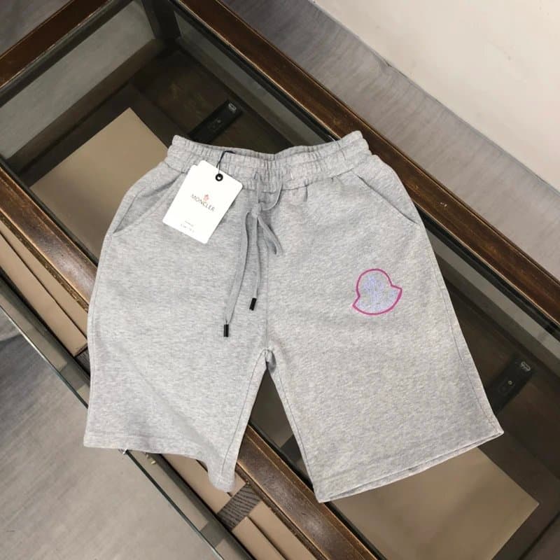 Moncler Logo-Print Shorts North Pole Side Print — 51