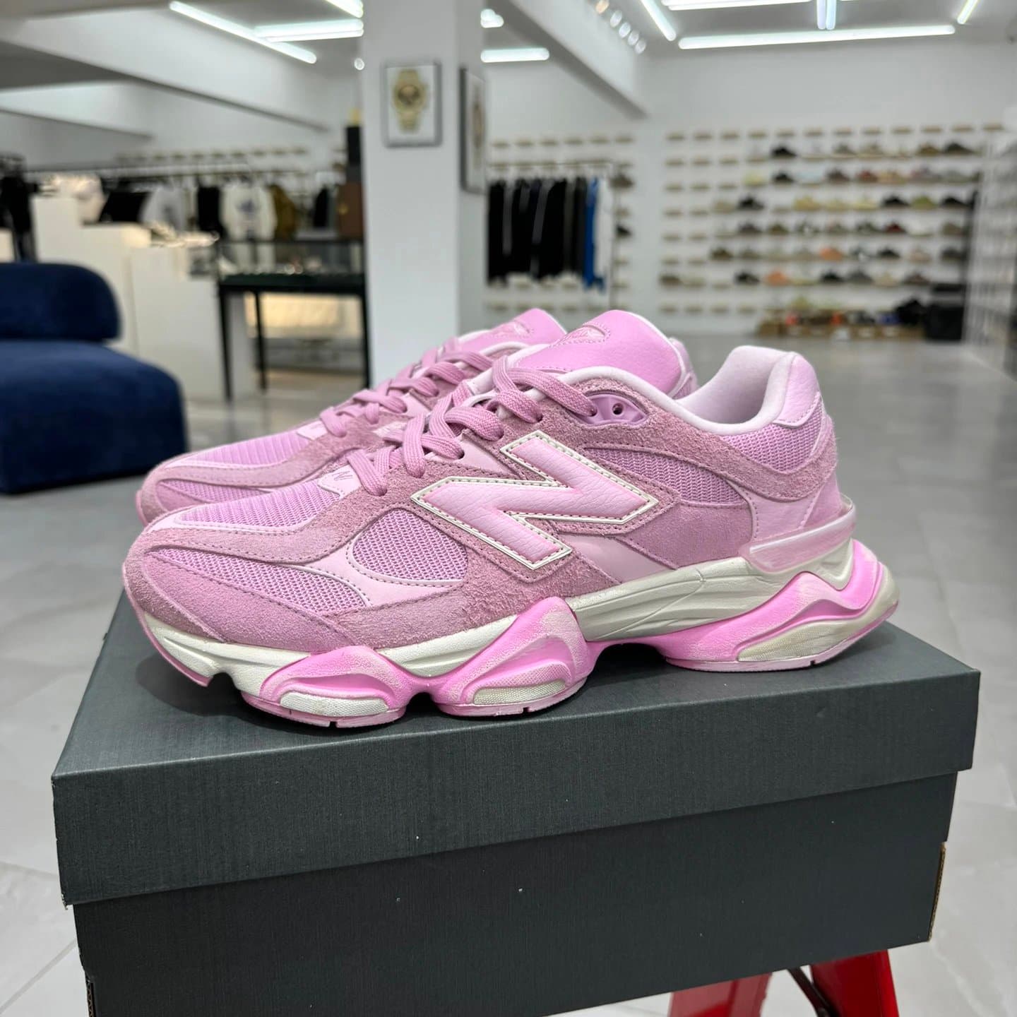 New Balance 2002R Pink