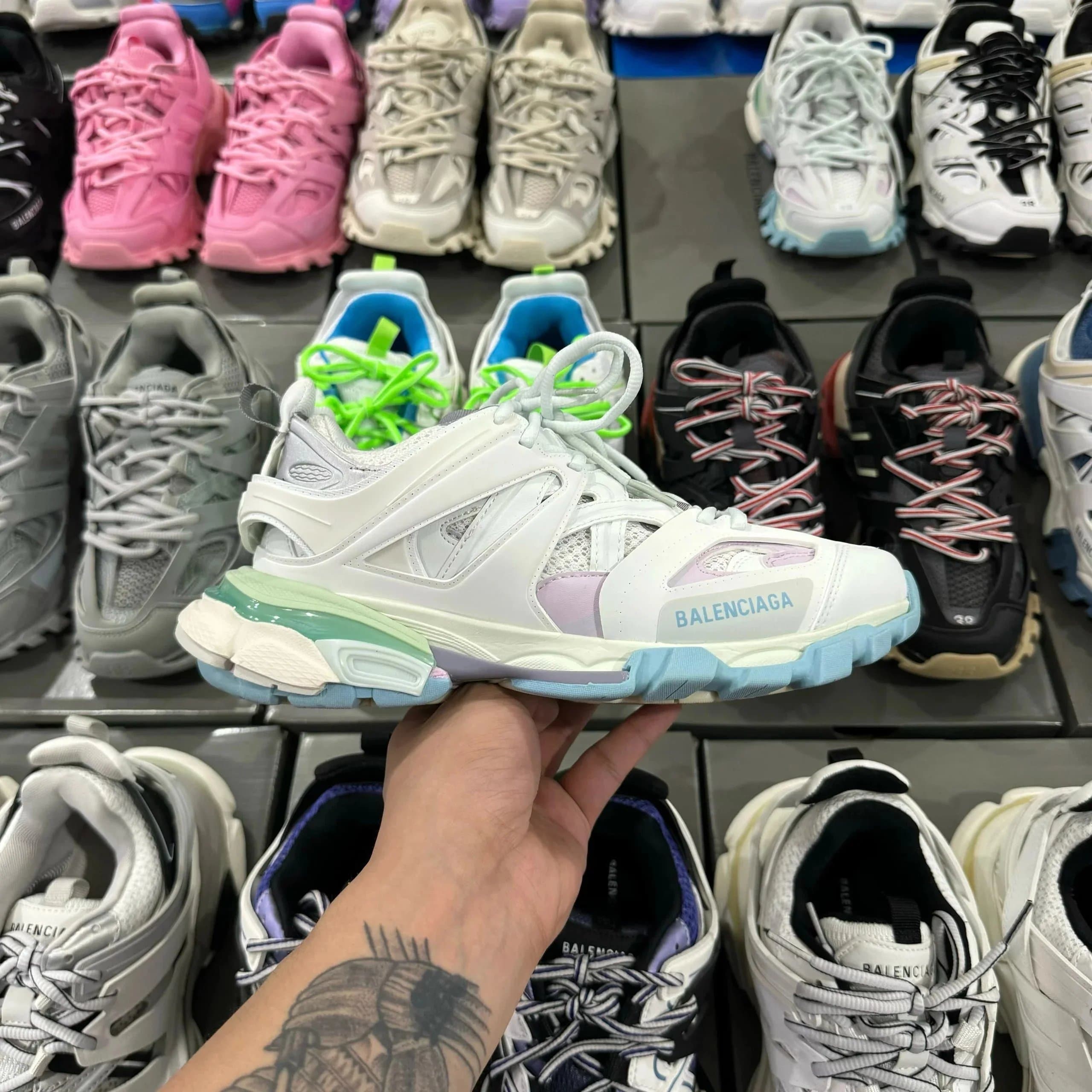 Balenciaga Triple S Lavender — 白蓝粉