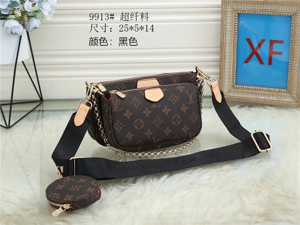 Louis Vuitton Multi Pochette Accessoires Monogram Canvas