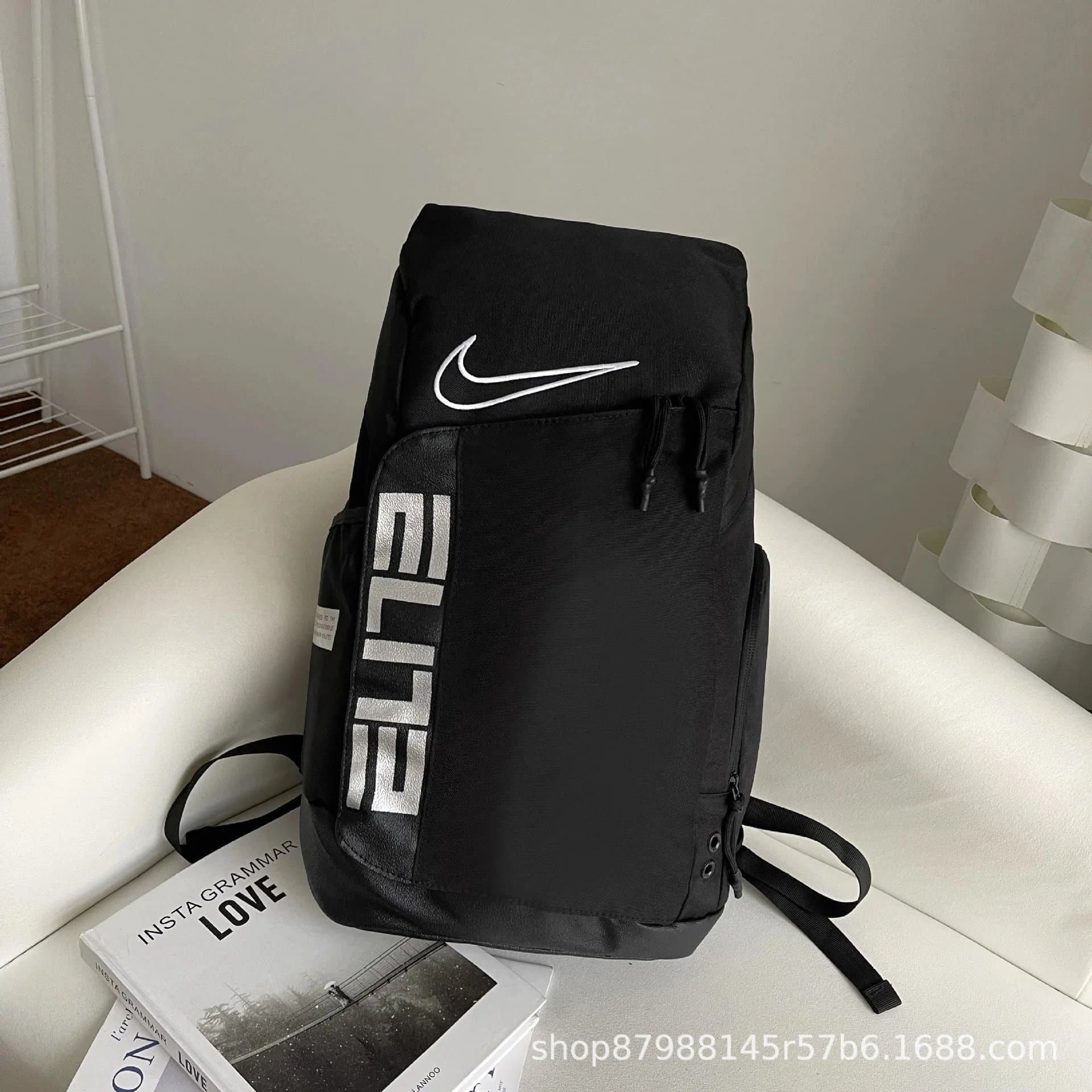 Nike Backpack Logo Front — 20-35L · 3314003GQ