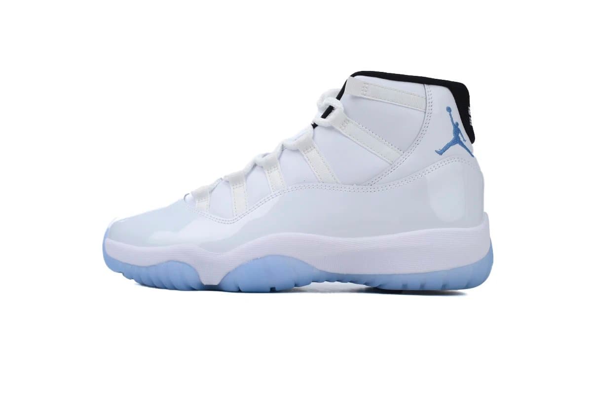 Air Jordan 11 Concord