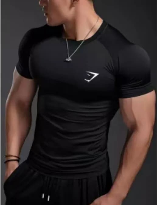 Undefeated Compression T-Shirt Performance Fit — 黑色短袖-白LOGO