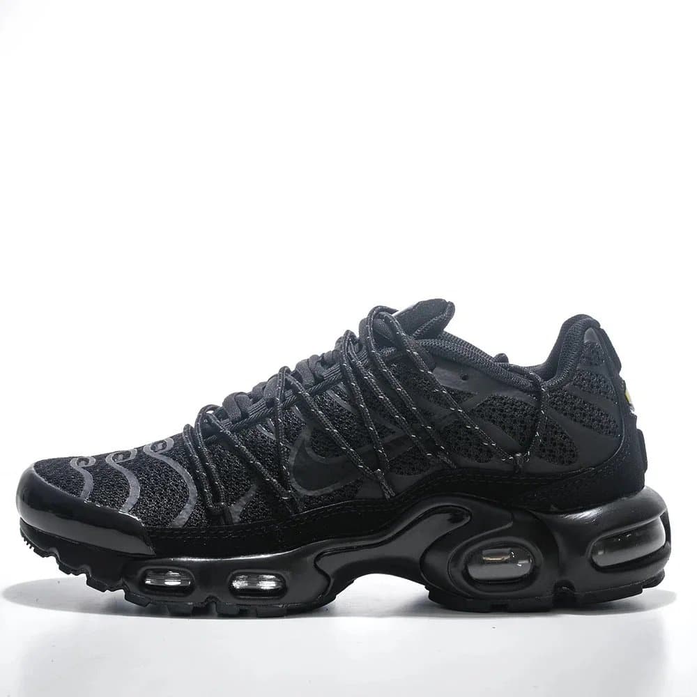 Nike Air Max Plus Triple Black