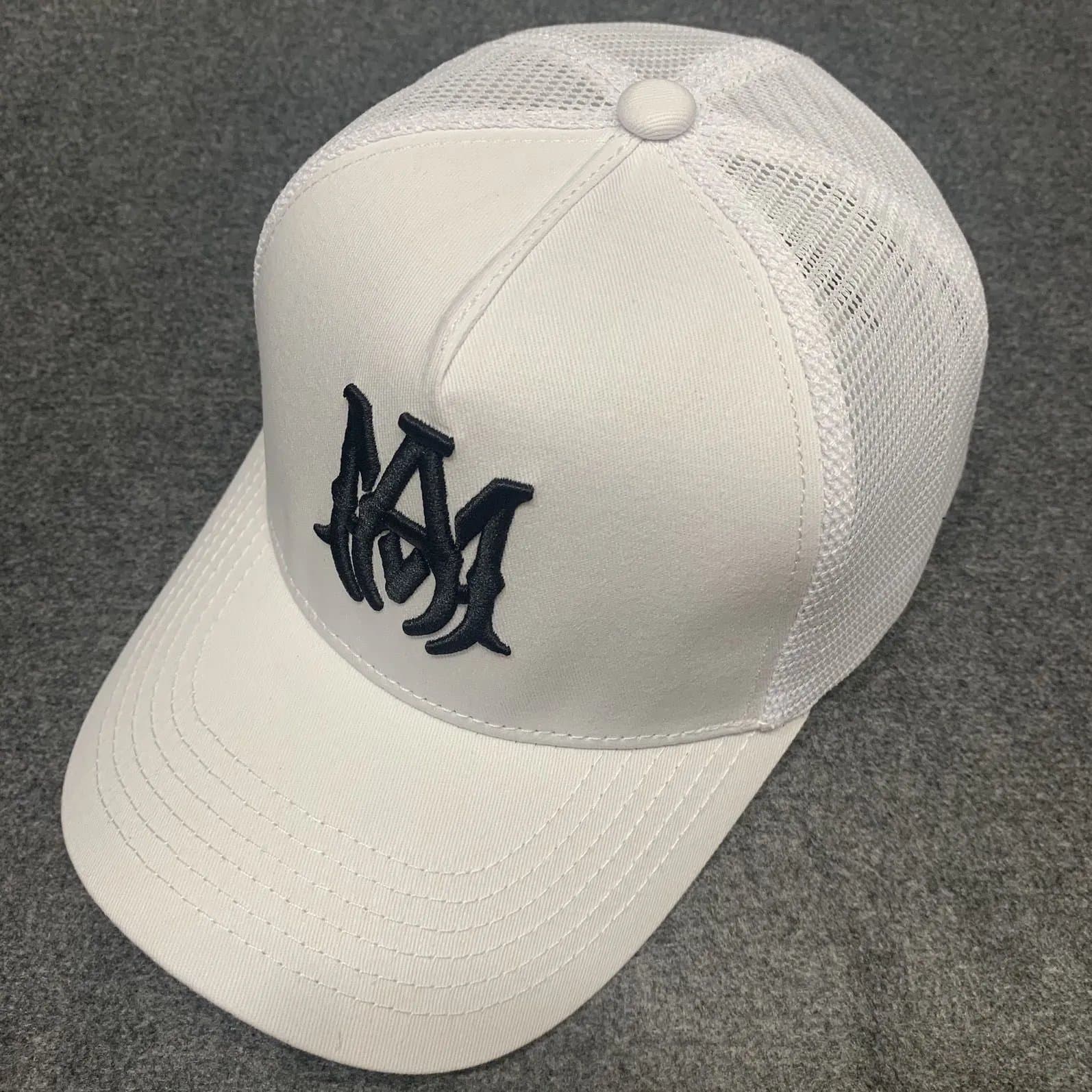 Travis Scott Trucker Cap Embroidered Logo — 均码 · 10
