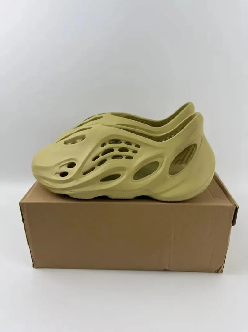 Yeezy Slide Bone — 6775黄色