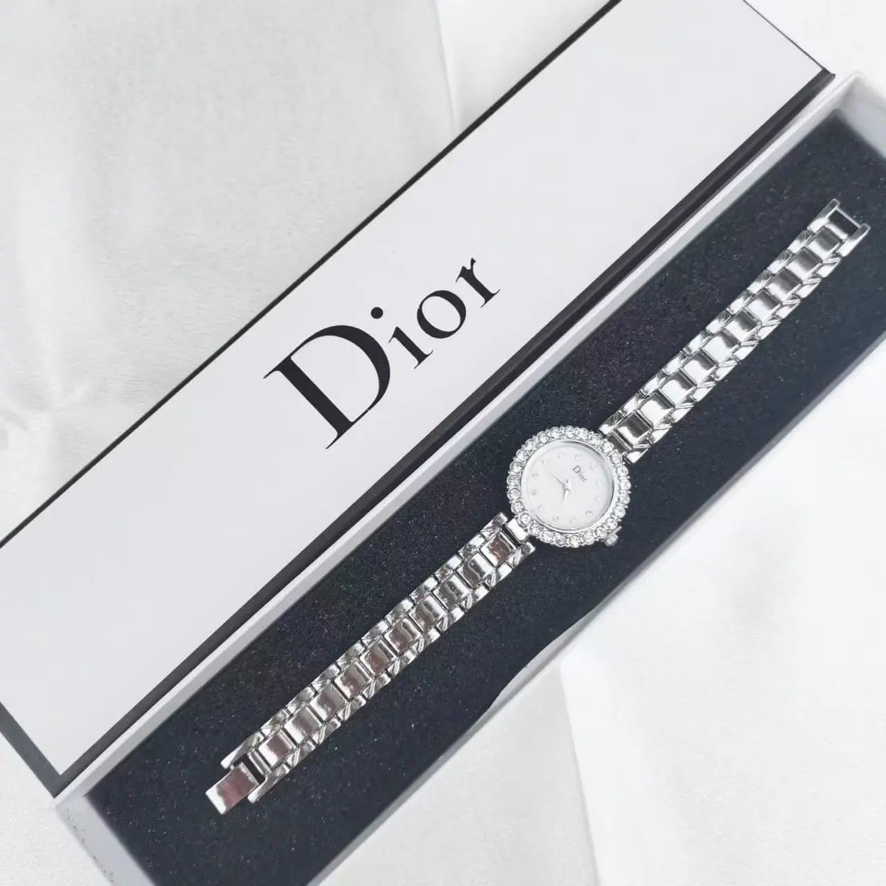 La D de Dior Crystal Bezel