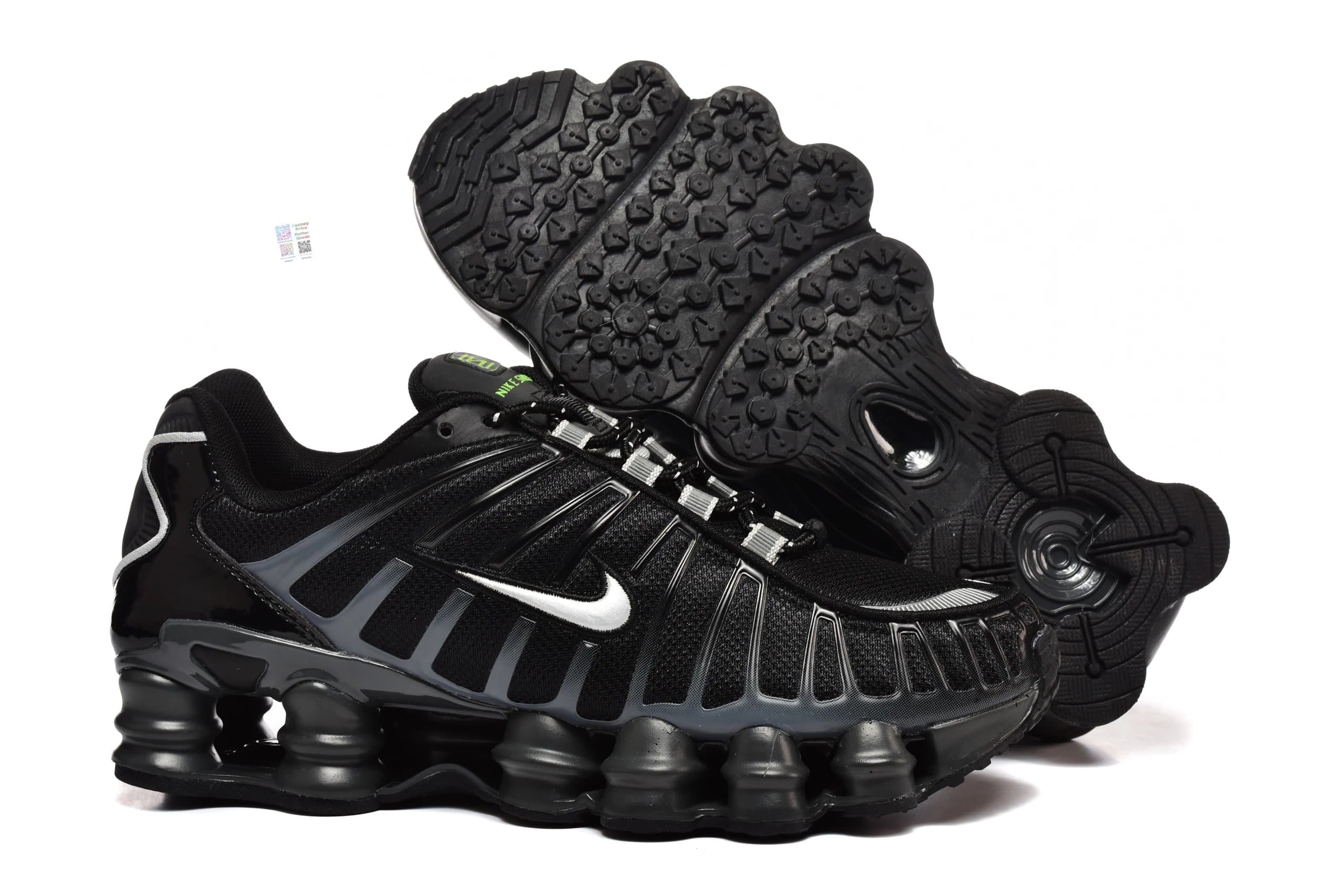 Nike Shox R4 Black Silver