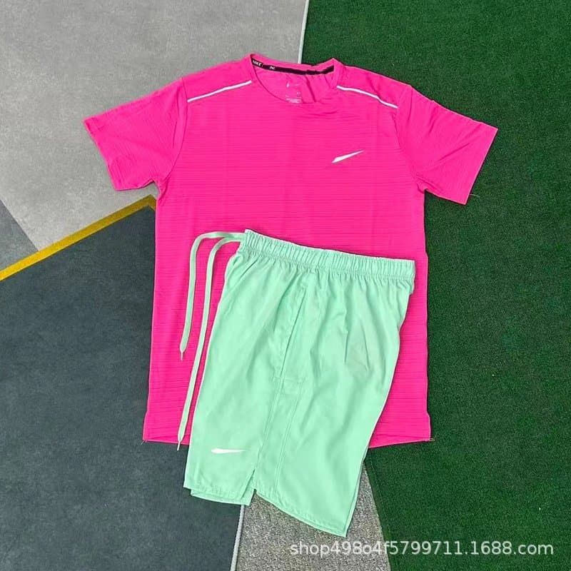 Nike Training Set Vibrant Pink and Mint Green