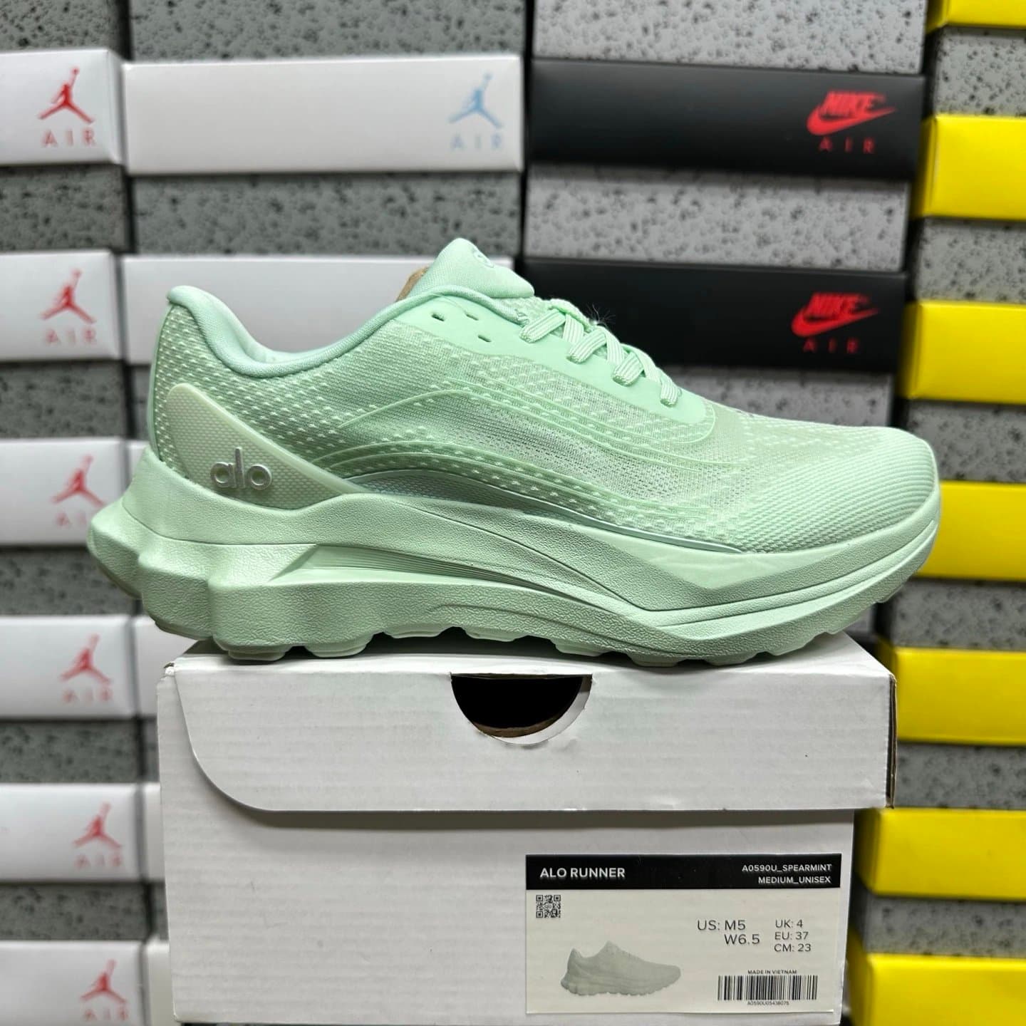 Nike Alo Runner Spearmint