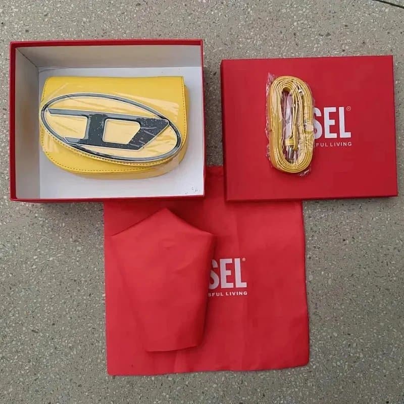 Diesel Logo Clutch Oval D Logo