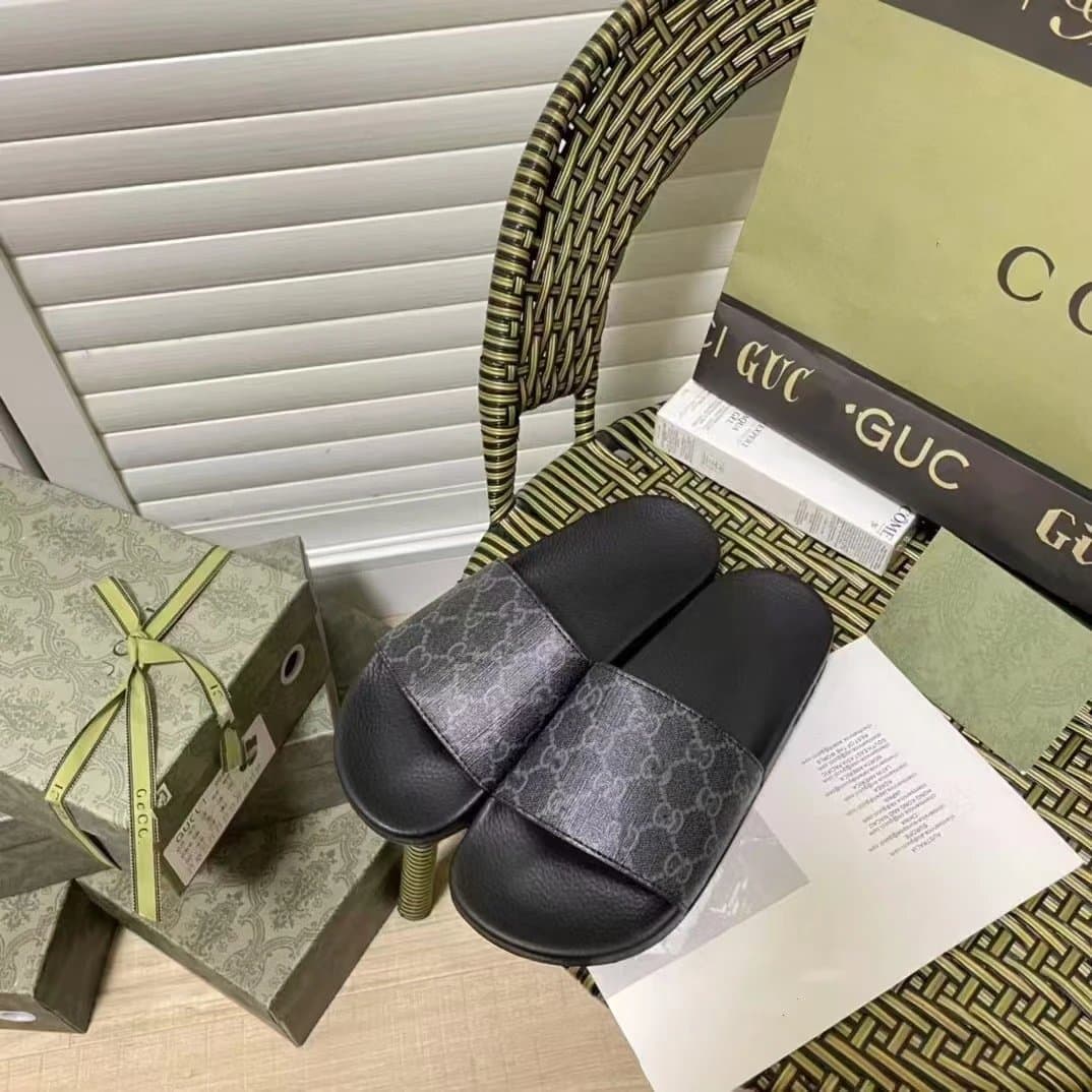 Gucci Slide Sandal GG Marmont