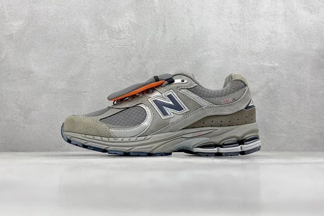 New Balance 2002R Olive — M2002RVA 城堡灰 · NEW2002
