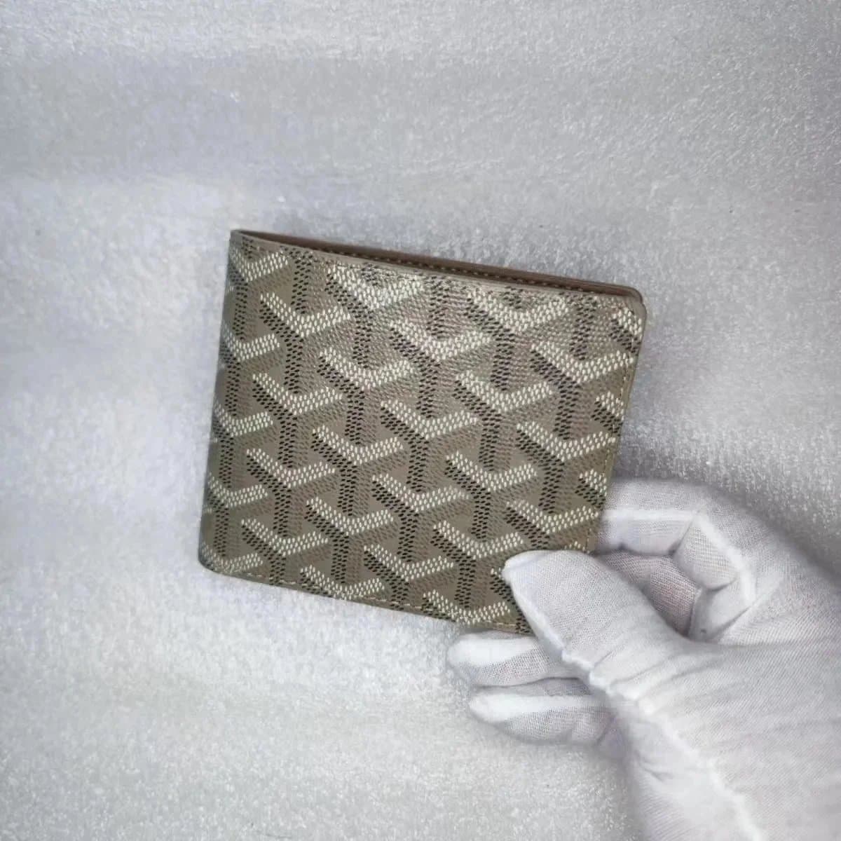 Goyard Card Holder Chevron Pattern — DD050185020