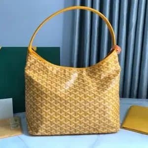 Gucci GG Marmont Camera Bag Monogram Canvas — 03