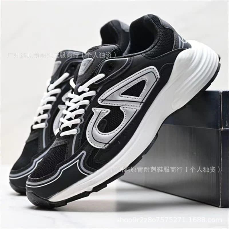 Balenciaga Chunky Sneaker Black Silver Outline