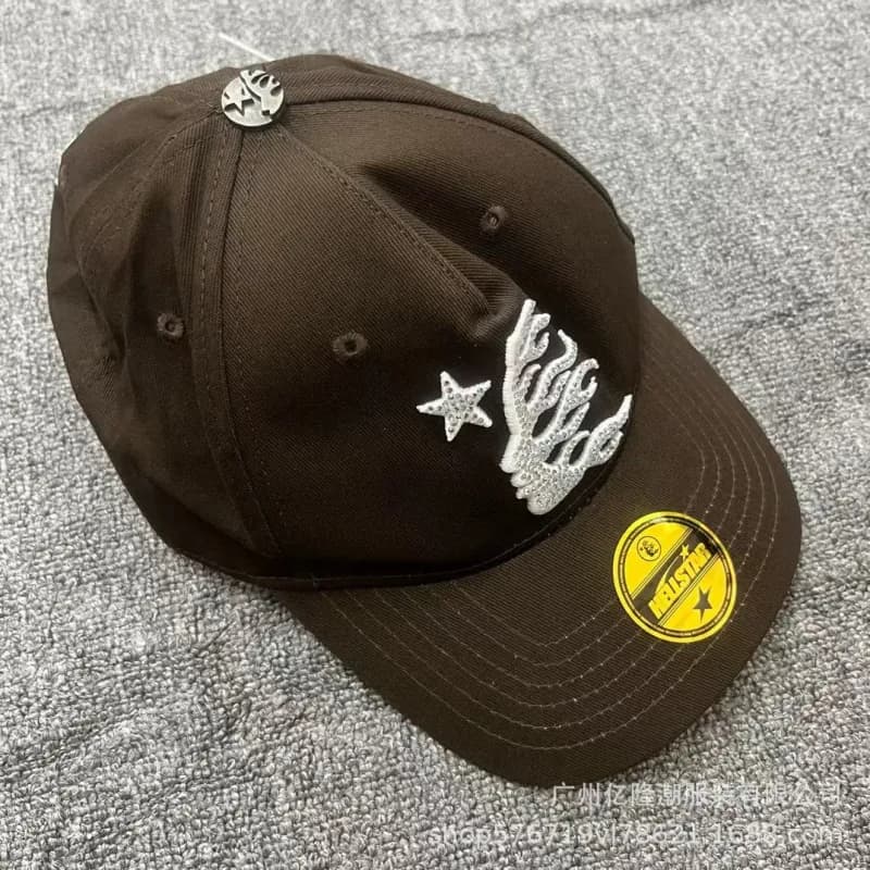 Hellstar Snapback Cap Flame Logo — 6 hot drills