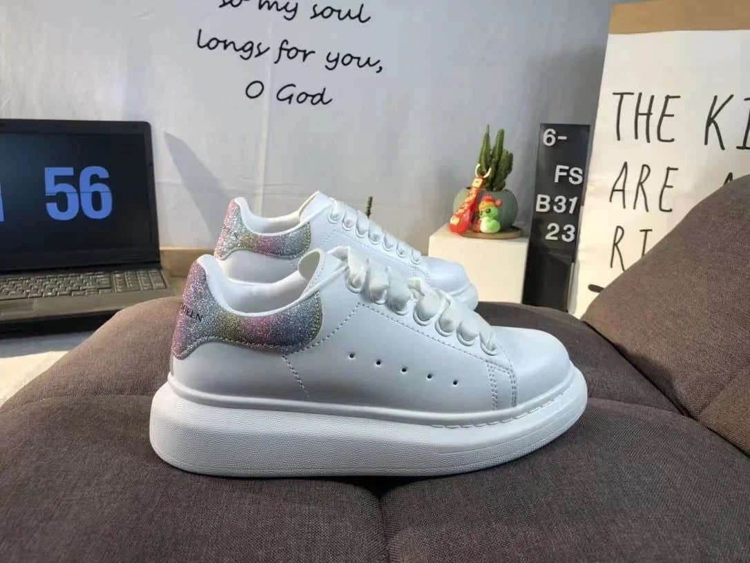 Alexander McQueen Sneaker Oversized Sole — 12