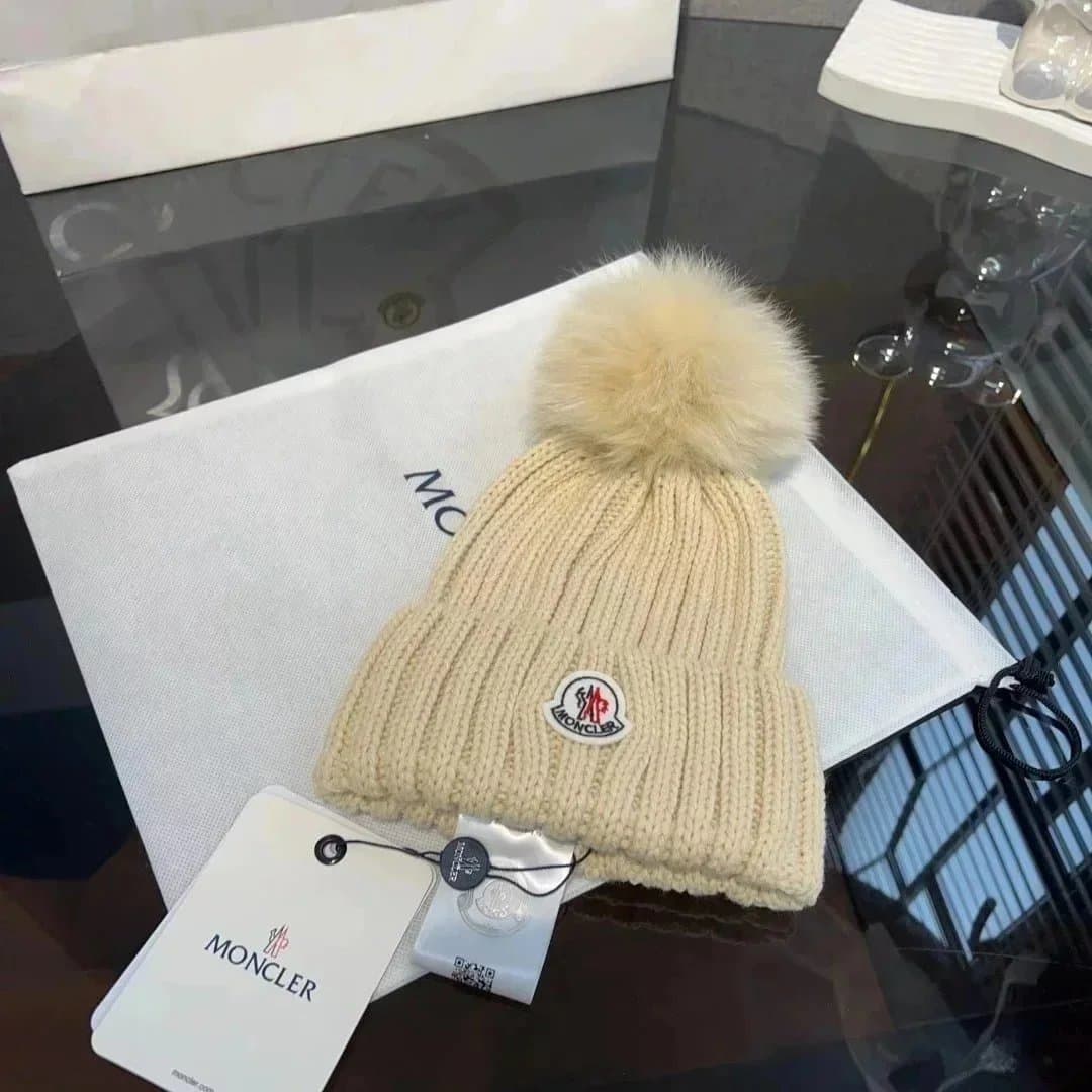 Moncler Ribbed Beanie Logo Patch — 22