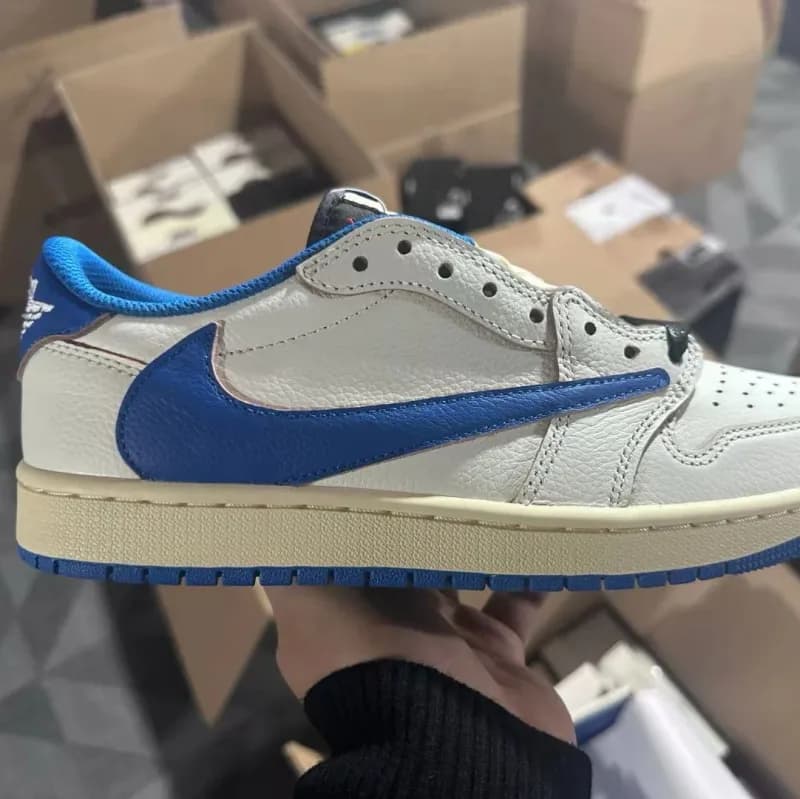 Travis Scott Air Jordan 1 Low Reverse Mocha