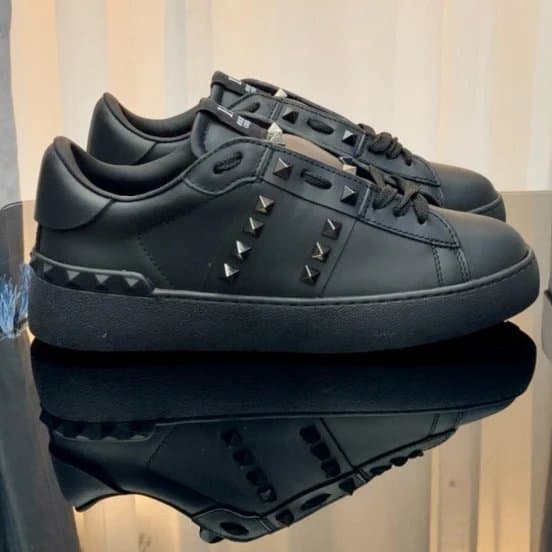 Valentino Rockstud Sneaker Triple Black