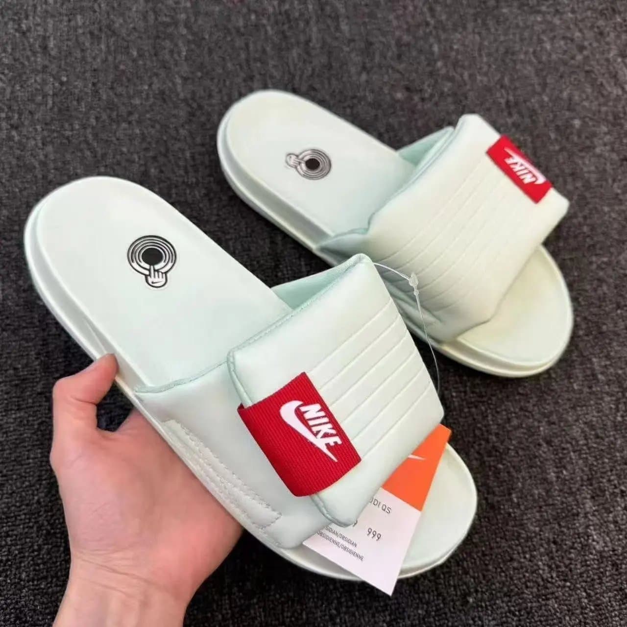 Yeezy Foam Runner Earth — nike小标薄荷绿