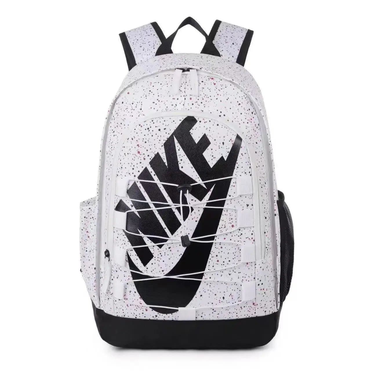 Nike Backpack Classic Logo — 34