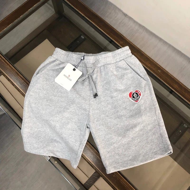 Moncler Logo-Print Shorts North Pole Side Print — 72