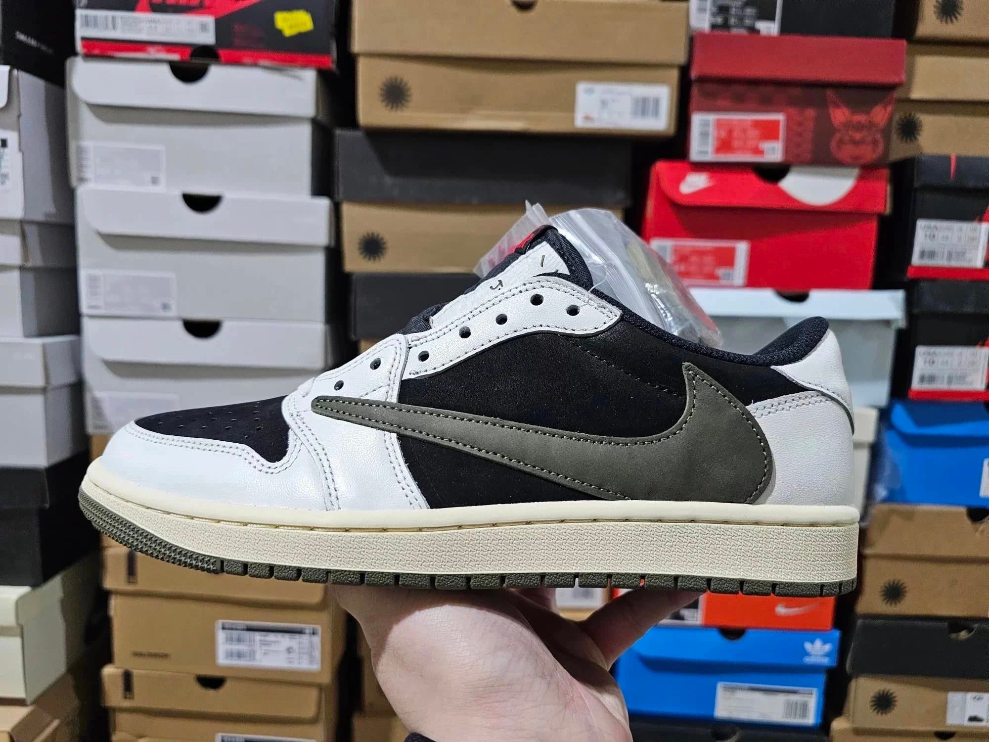 Nike × Travis Scott SB Dunk Low Reverse Mocha — PK4.0 性价比 AJ1 TS olive（橄榄绿）