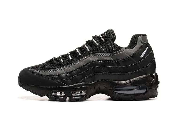 Nike Air Max 95 Triple Black