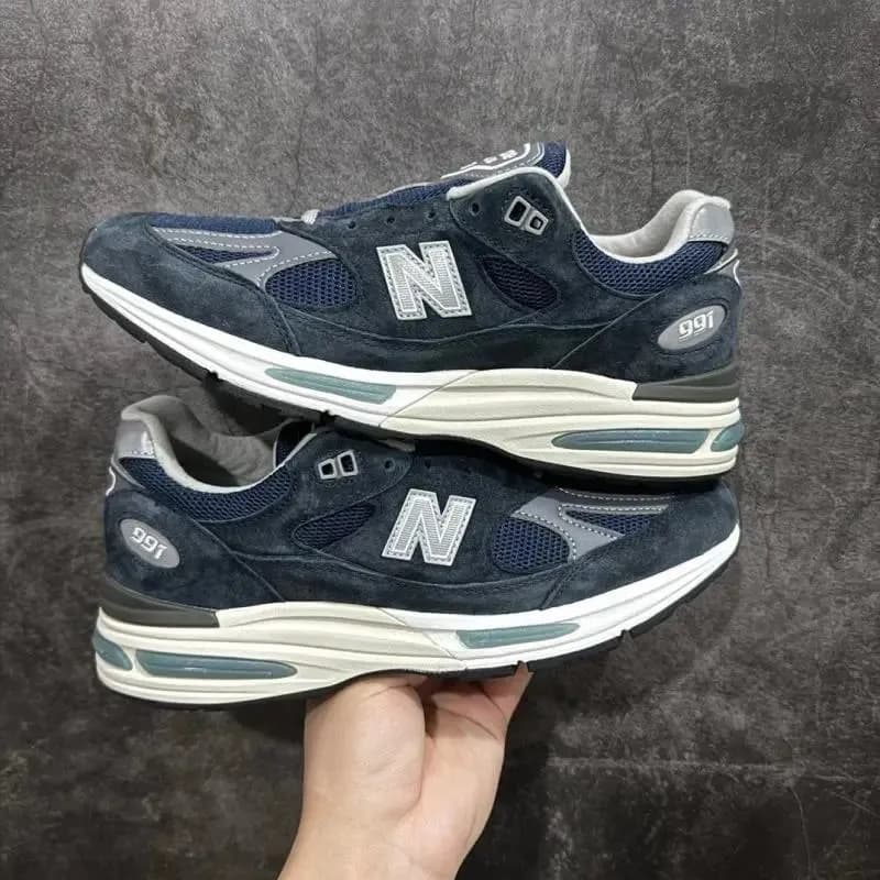 New Balance 990v3 Kith Collaboration — 总裁 NB991 NV2藏青