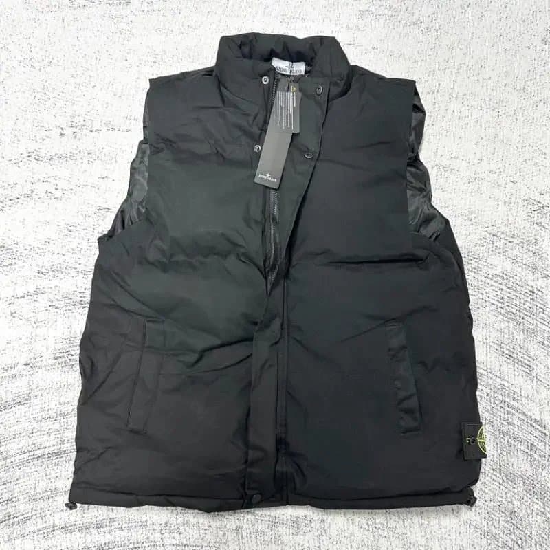 Stone Island Ribbed Knit Sweater Multi-Logo Patch — HXJ-MJ-006