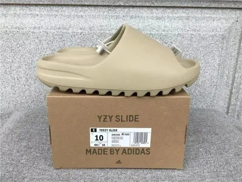 Yeezy Slide Earth — 3