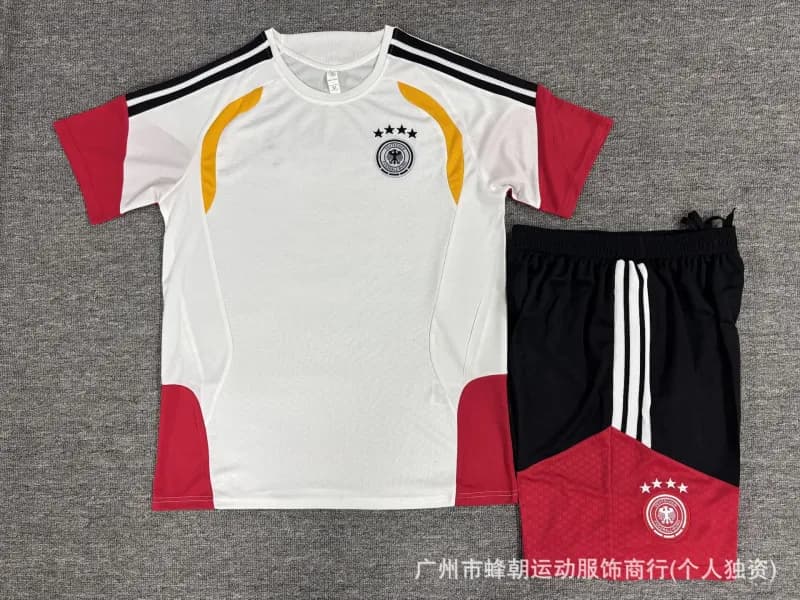 Adidas Real Madrid Training Set Comic Print — 2627 short sleeve german★National white