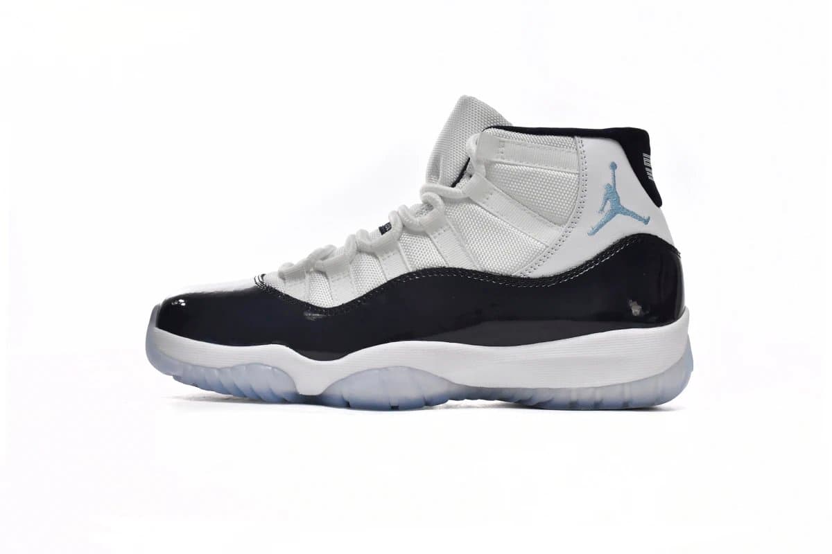 Air Jordan 11 Concord