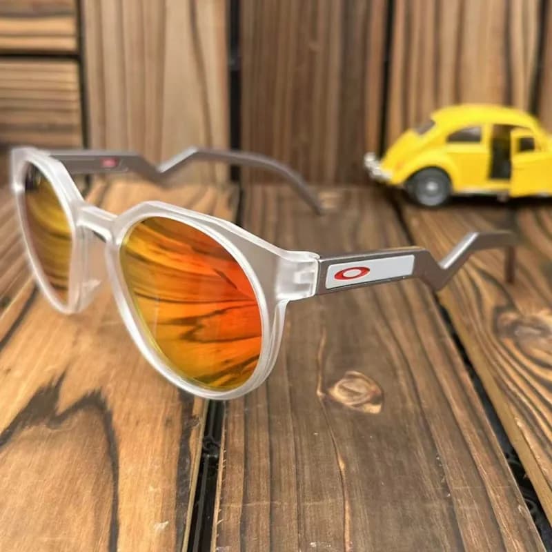 Ray-Ban Wayfarer Neon Gradient — 透框红片