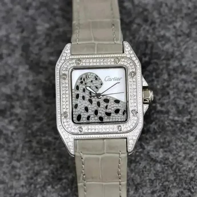 Panthère de Cartier Panthère Motif Dial with Paved Bezel