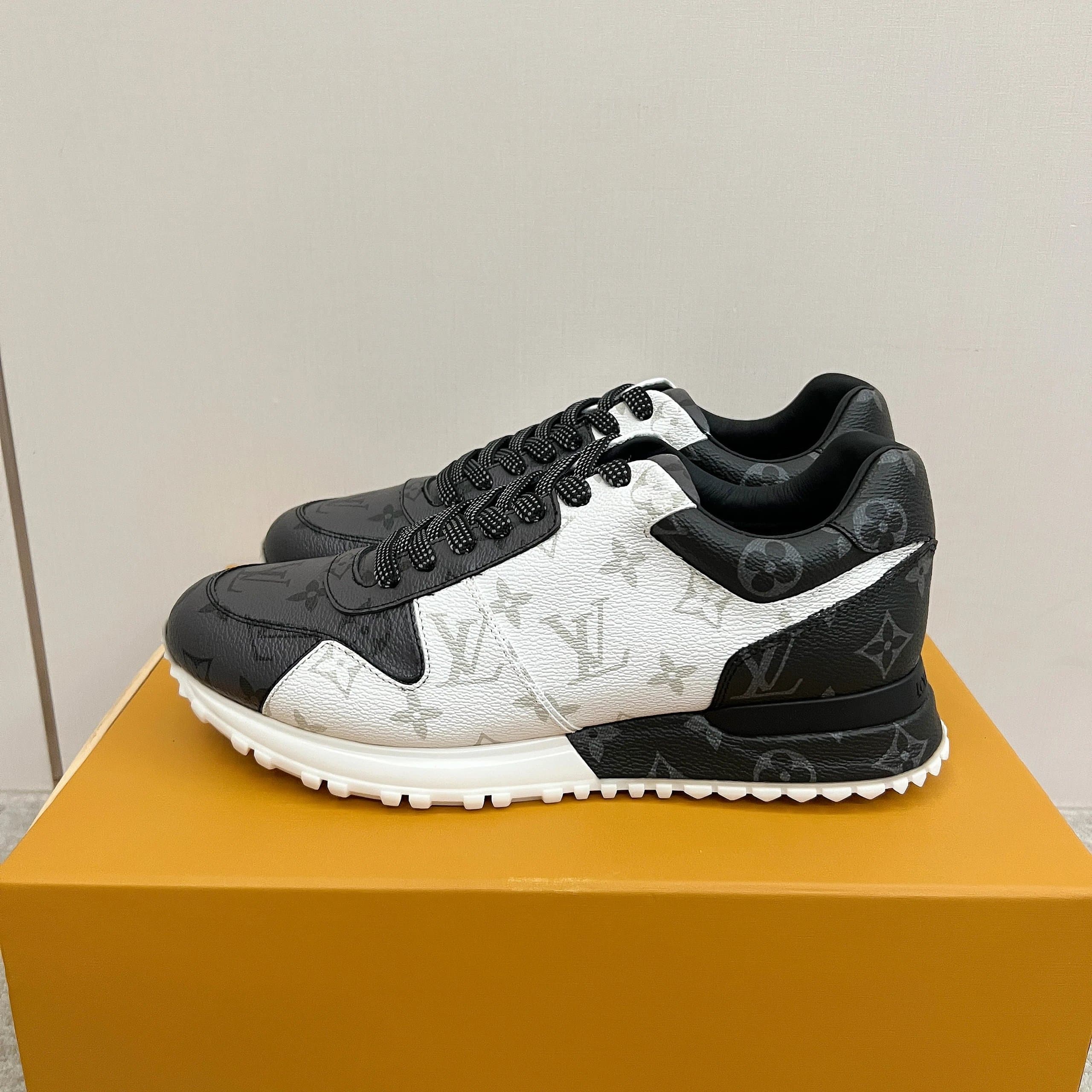 Louis Vuitton LV Runner Monogram Eclipse