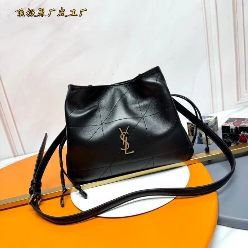 Saint Laurent Niki Mini Smooth Leather — 92【款式】