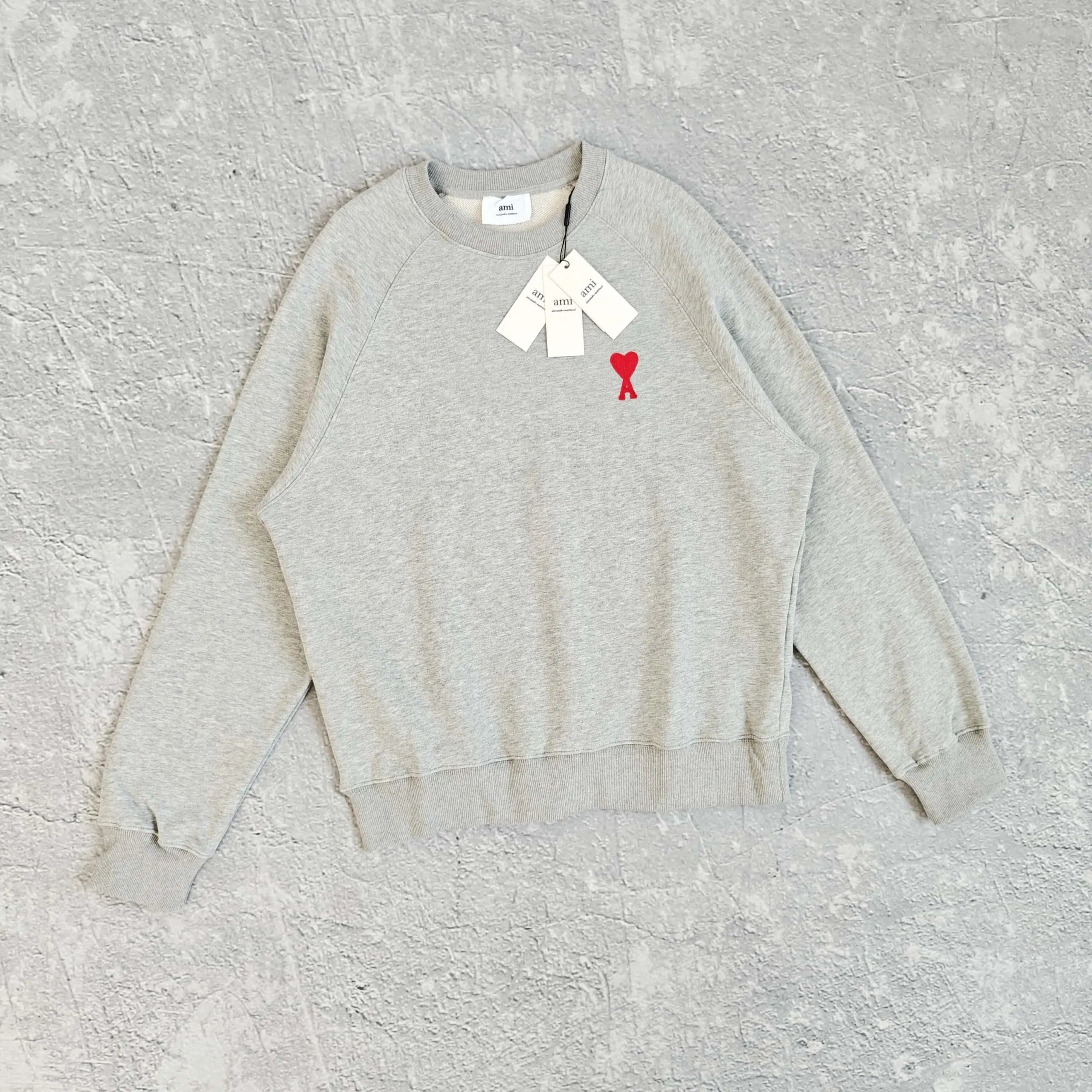 AMI Paris Crewneck Sweatshirt Red Heart Logo — 花灰
