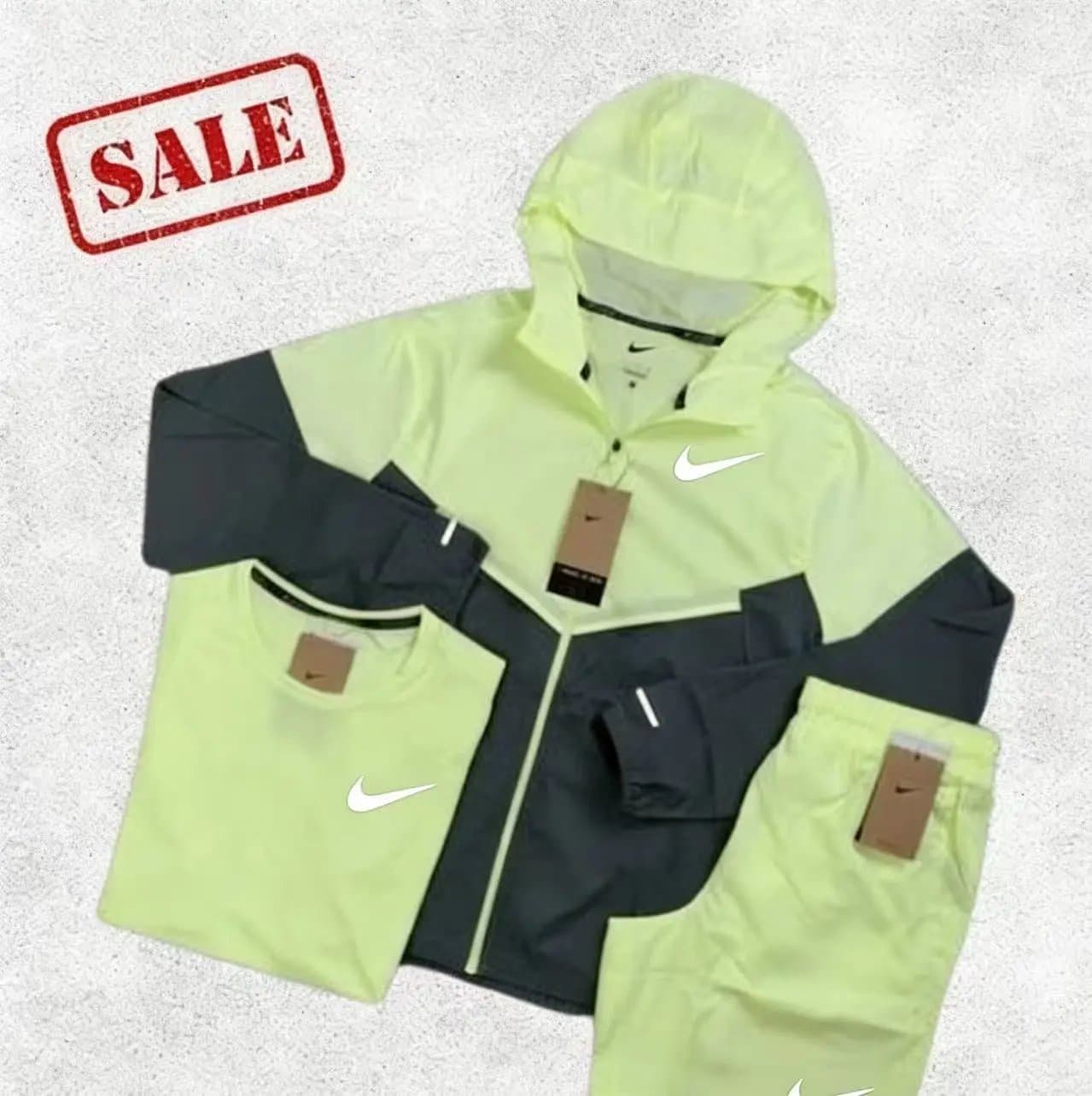 Nike Windrunner Jacket & T-Shirt & Joggers Set Volt/Black