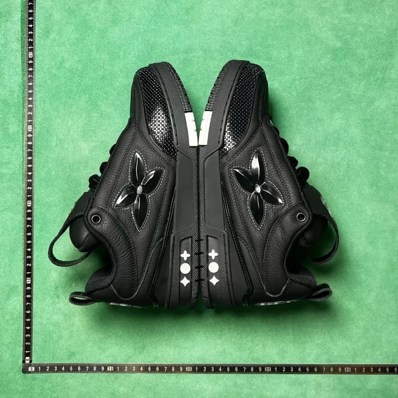 Louis Vuitton LV Trainer Monogram Flower