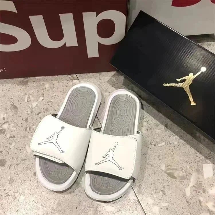 Nike Benassi JDI Mocha — 16