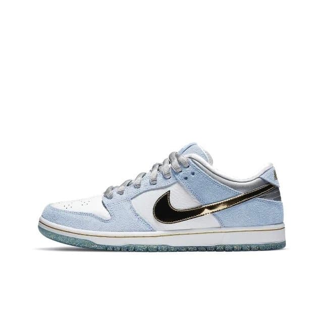 Nike × Travis Scott SB Dunk Low Cactus Jack — 冰雪奇缘 DC9936-100