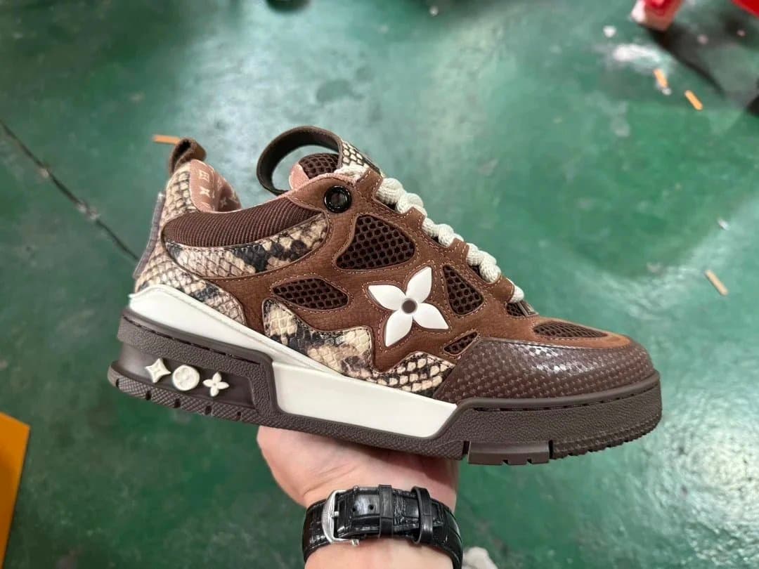 Louis Vuitton LV Trainer Monogram Flower — 棕蛇皮 SK821
